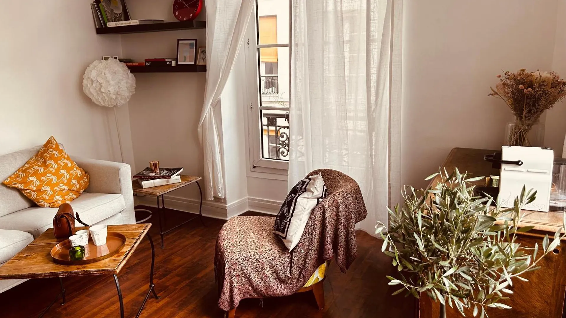 Apartment En Plein Coeur Du Marais *